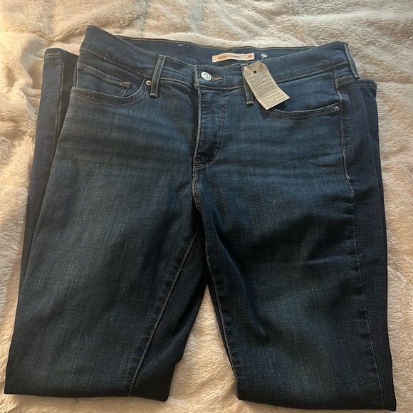 Levis 311 Skinny Jean - Picture 2 of 4